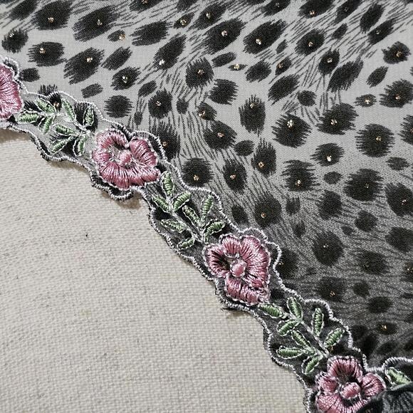 Emme Jordan Beach White Leopard Print Cover Up - Picture 7 of 11